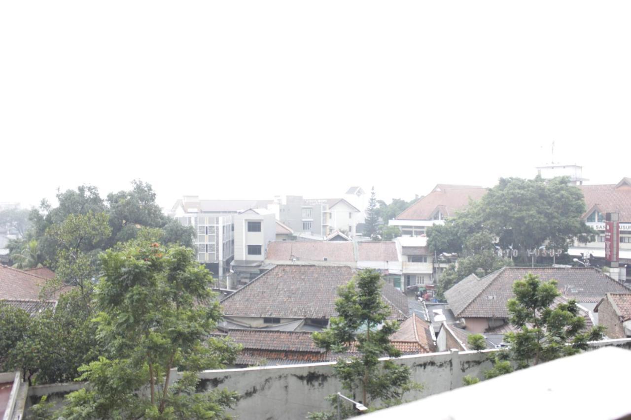 Strategic & Relaxing 2br At Gateway Ahmad Yani Cicadas By Travelio Apartemen Bandung